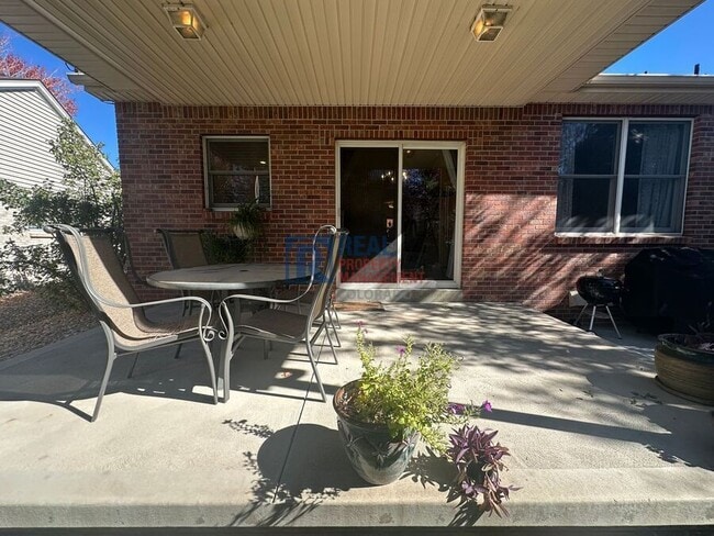 Building Photo - 11366 E Alabama Cir