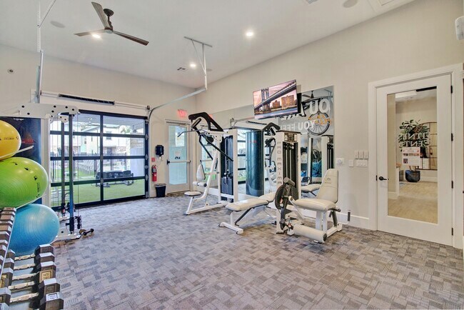 Building Photo - 28325 Birnham Woods Dr