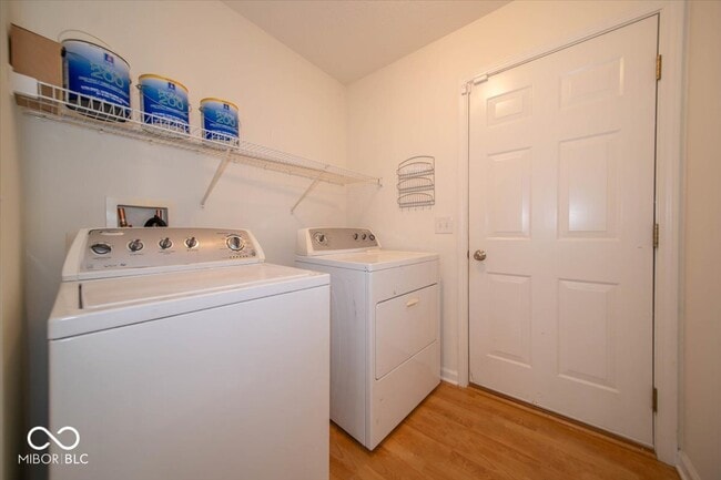 Building Photo - 3473 Millbrae Dr