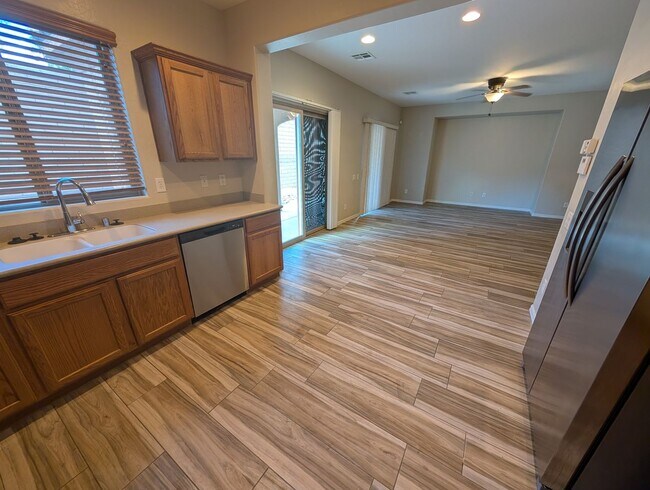 Building Photo - 11908 Orense Dr