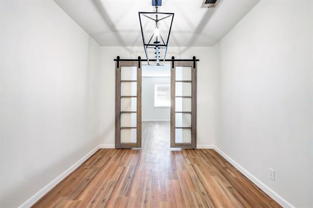 Building Photo - 524 N Woods St