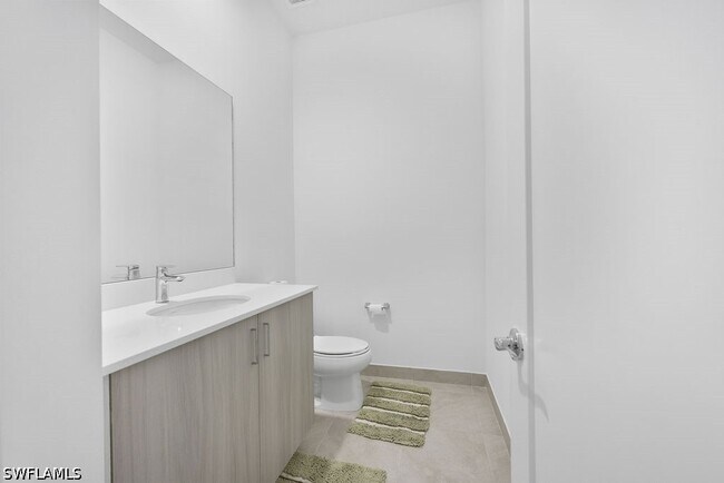 Building Photo - 5293 Marano Dr