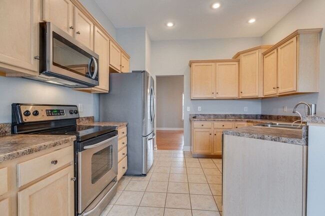 Building Photo - 205 Rockingham Meadows Dr