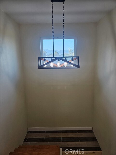 Building Photo - 2641 Valley View Ave