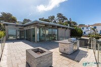 Building Photo - Sherwood Forest: Single Family Home w/ 2 C...