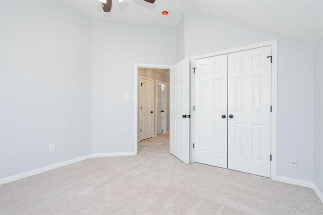 Building Photo - 2923 Newport Dr