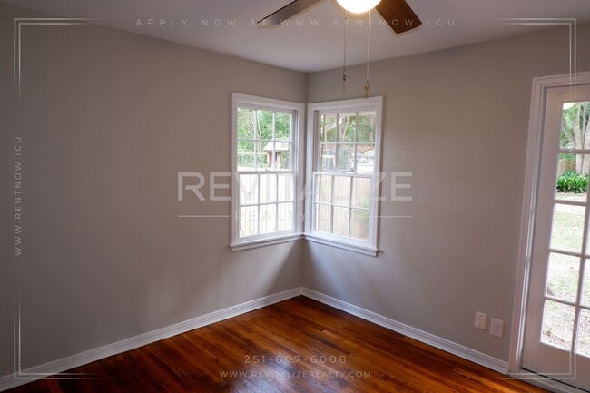 Building Photo - Beautiful 4 Bedroom/2 Bathroom House in Mo...