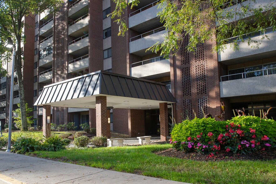 Brentmoor at Penn Center Pittsburgh, PA Apartment Finder