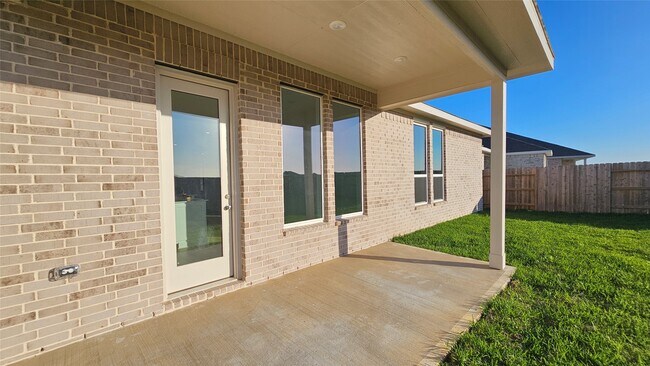 Building Photo - 16327 Mesquite Fld Dr