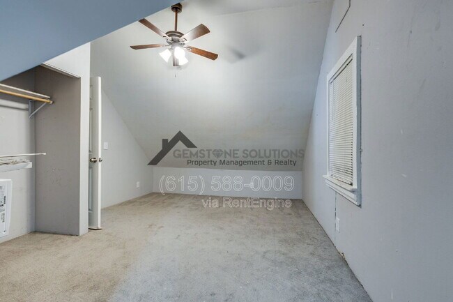 Building Photo - 2930 Primrose Cir