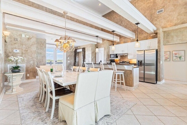 Building Photo - 8515 Surf Dr