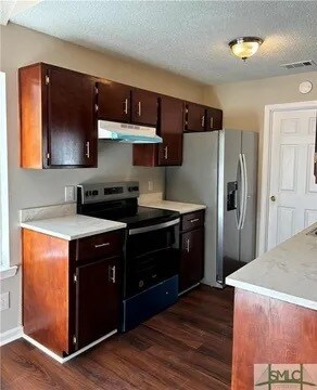 Building Photo - 135 Oak Pointe Trail