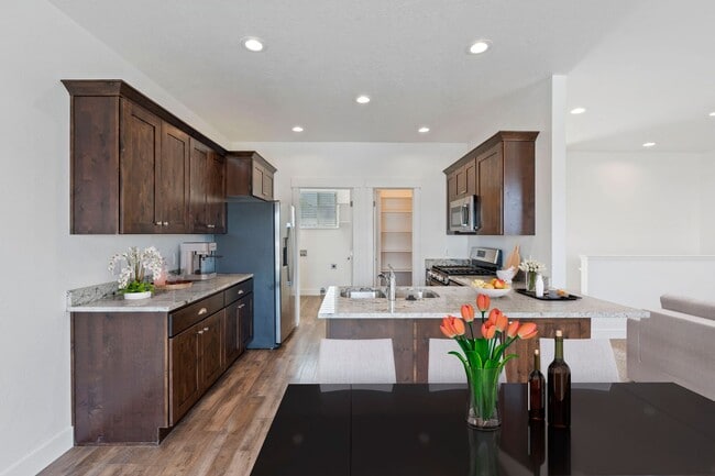 Building Photo - Upscale Smithfield Home for Rent with Resort Style Amenities!