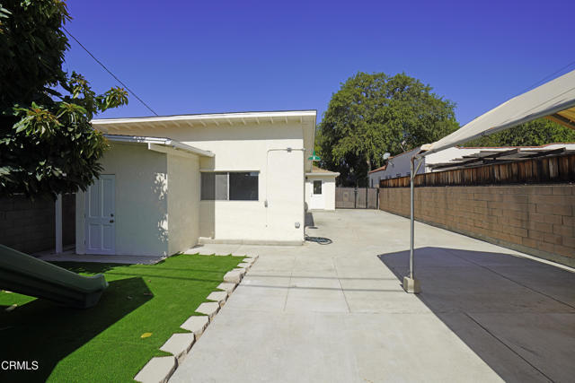 Building Photo - 2938 Warwick Ave
