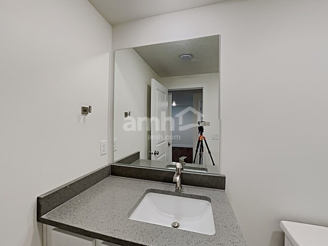 Building Photo - 11128 S Seagrass Dr