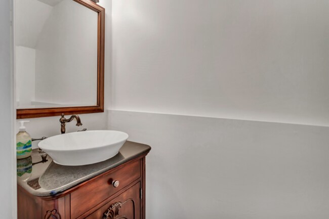 Building Photo - 23 Deer Run