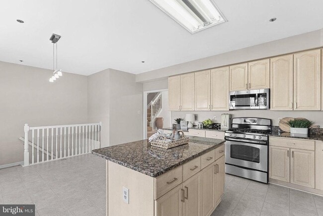 Building Photo - 1707 Leighton Wood Ln