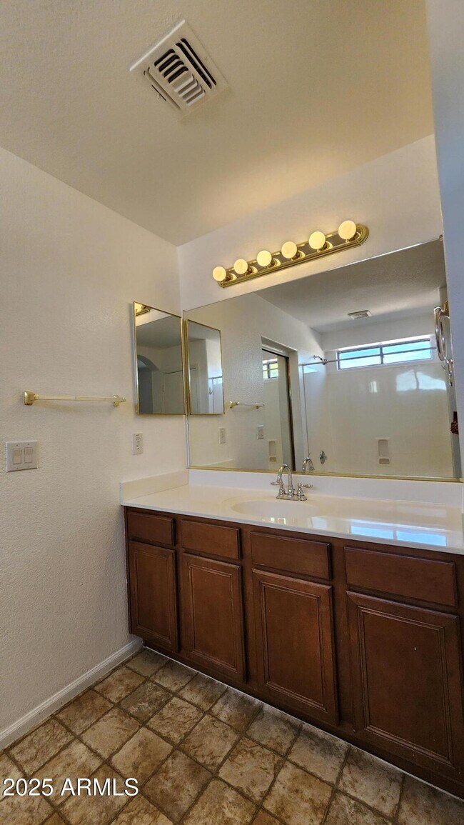 Building Photo - 42553 W Michaels Dr