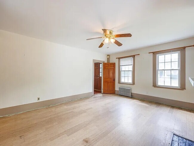 Building Photo - 59 Middle Rd