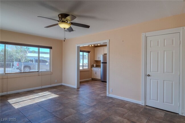 Building Photo - 100 N Ocotillo St