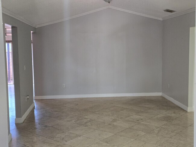 Building Photo - 18110 SW 139th Ct