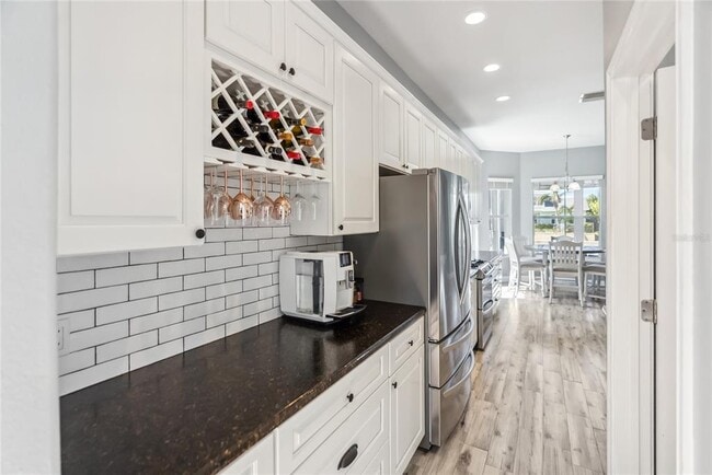 Building Photo - 428 Islebay Dr