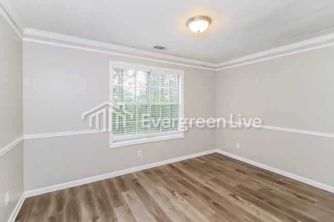 Building Photo - 3774 Cress Way Dr