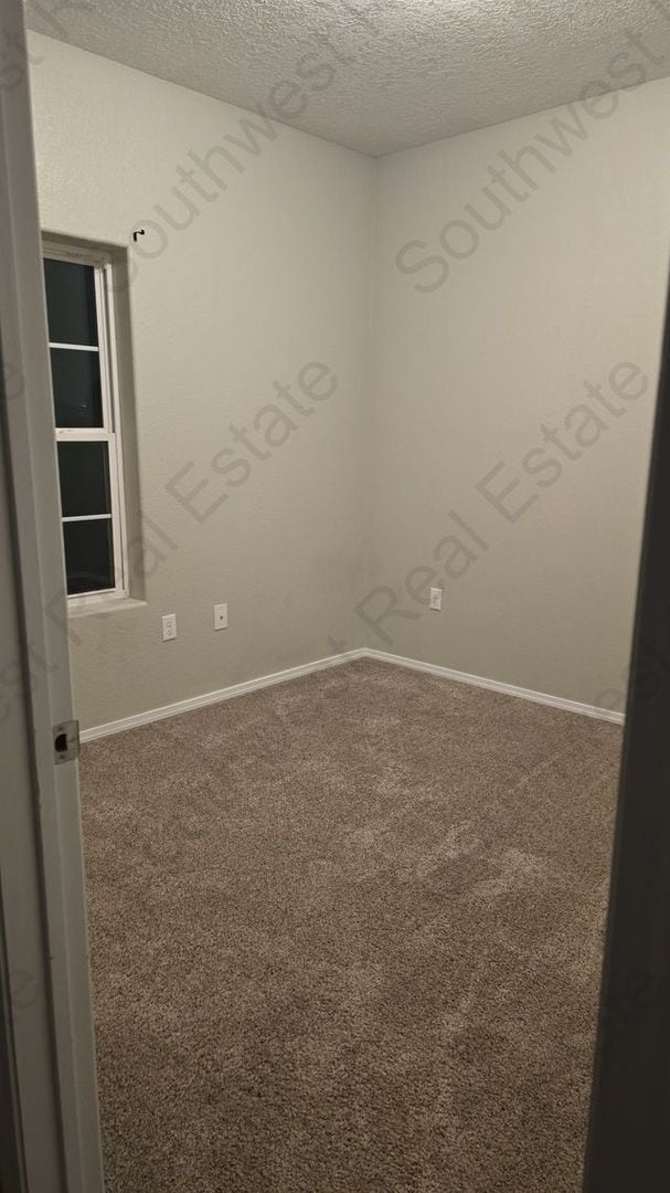 Building Photo - Beautiful 3 bedroom 2 bath home