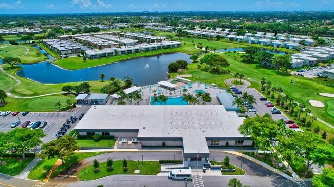 Building Photo - 969 Normandy U