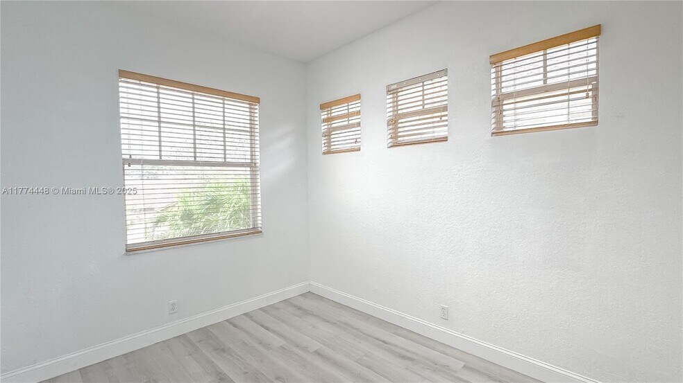 Building Photo - 5737 NW 119th Dr