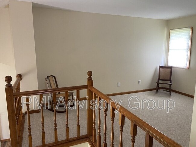 Building Photo - 5435 SW Urish Rd