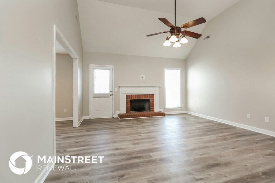 Building Photo - 2651 Hansford Dr