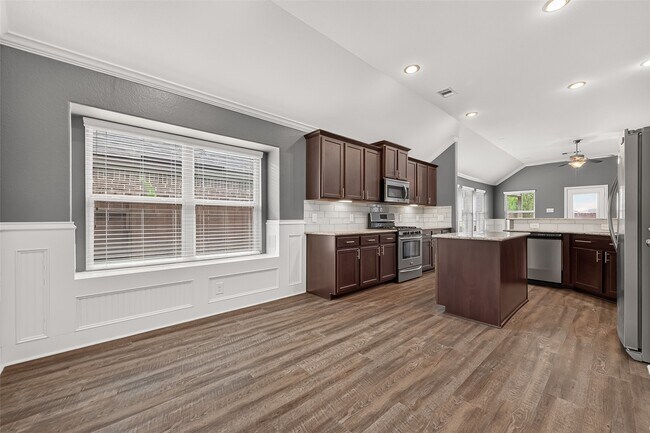 Building Photo - 3822 Cactus Field Ln