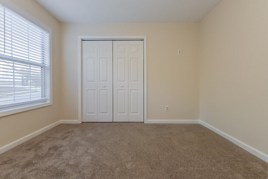 Building Photo - 357 Chase Marion Way