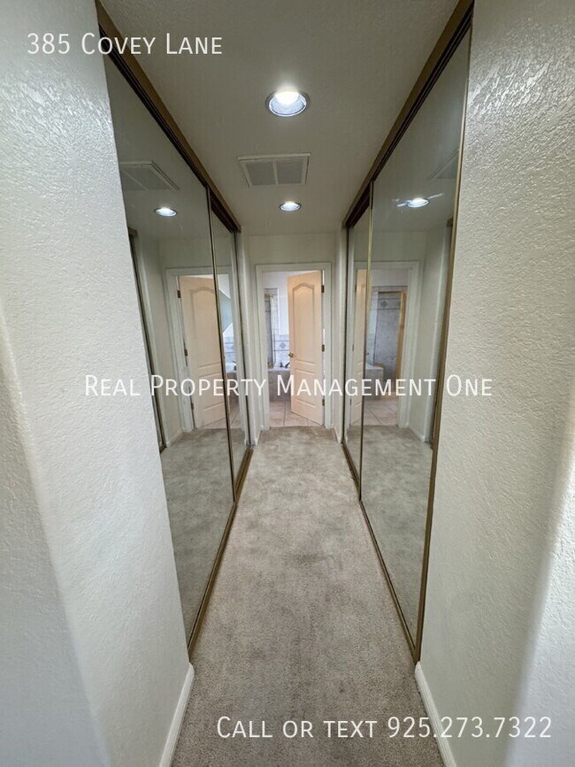 Building Photo - 385 Covey Ln