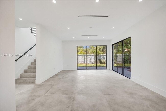 Building Photo - 2421 SW 16th Ter