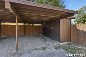 Building Photo - 801 Oblate Dr
