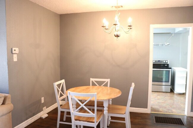 Building Photo - 2826 24th St