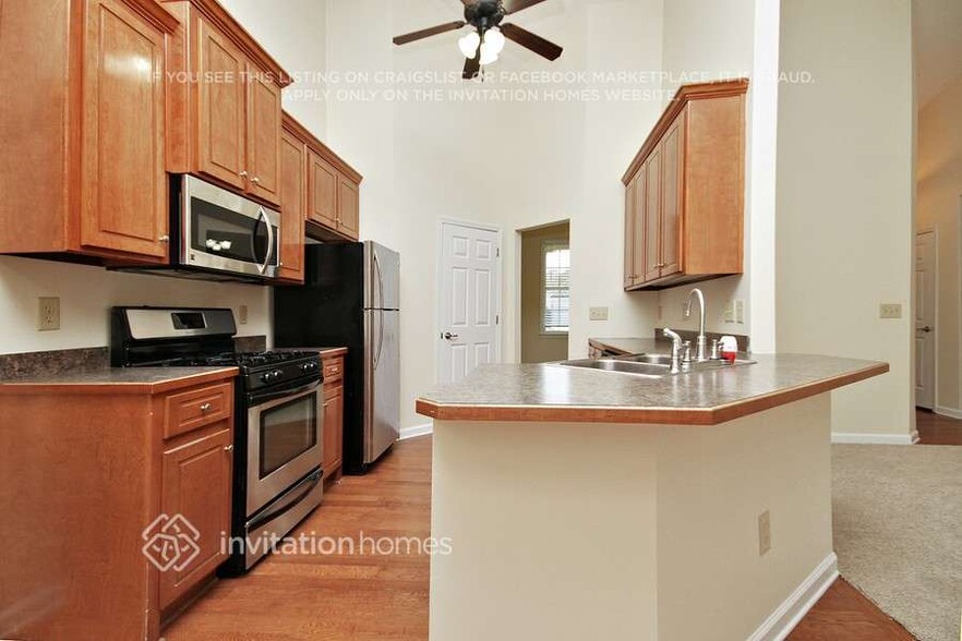 Building Photo - 503 Autumn Ridge Dr