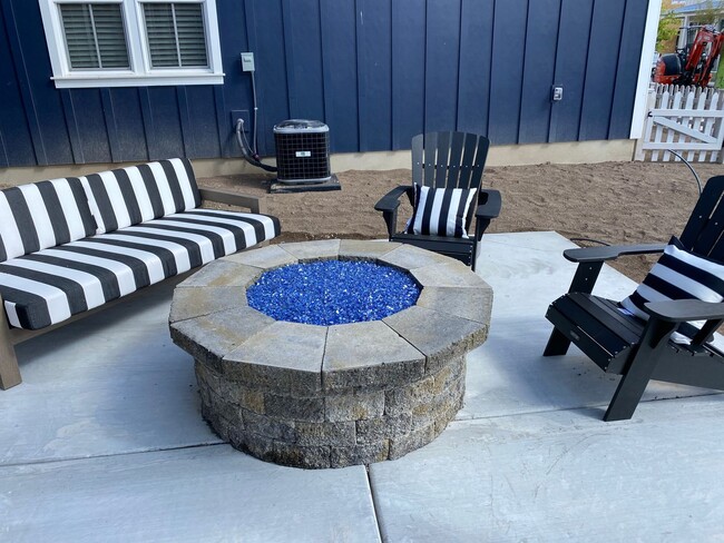 Building Photo - Daybreak Island Furnished Home