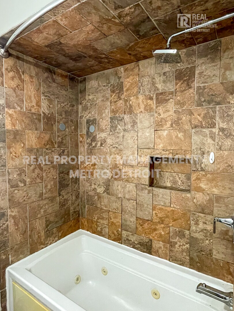 Building Photo - 25284 Stanford St