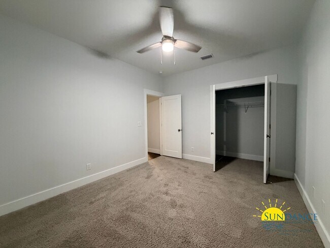 Building Photo - 1510 W Ponderosa Rd