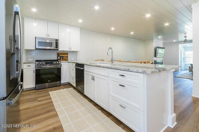 Building Photo - 646 Ponte Vedra Blvd