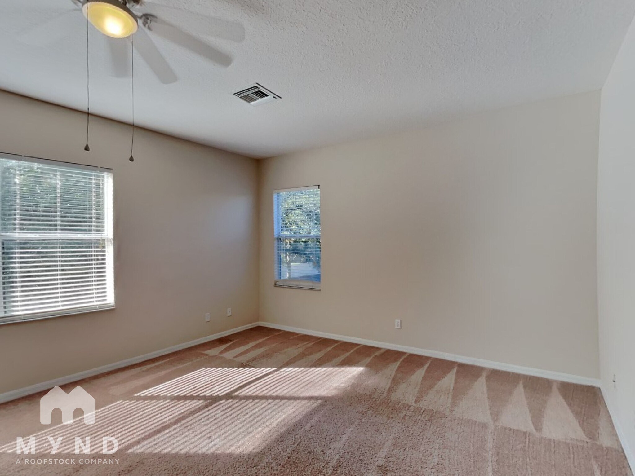 Building Photo - 927 Meadow Glade Dr