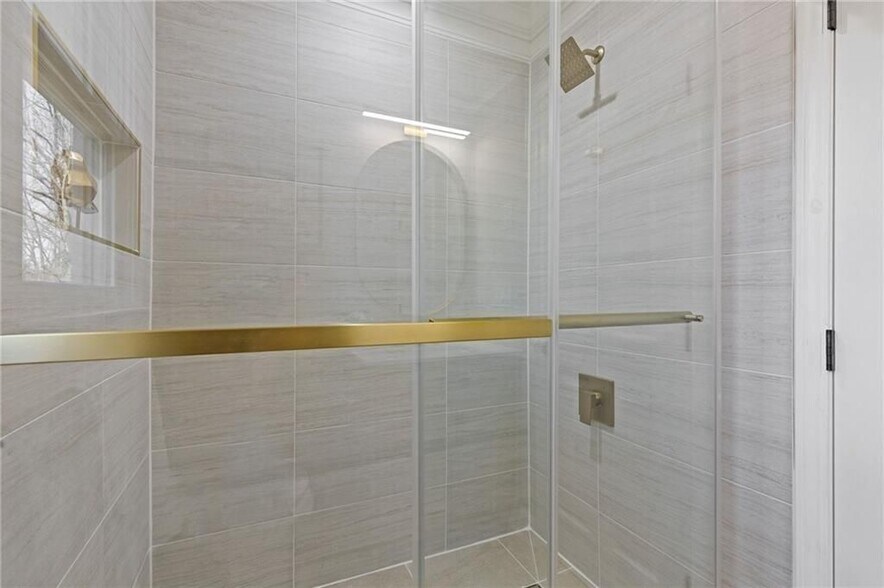 Building Photo - 2453 Paul Ave NW