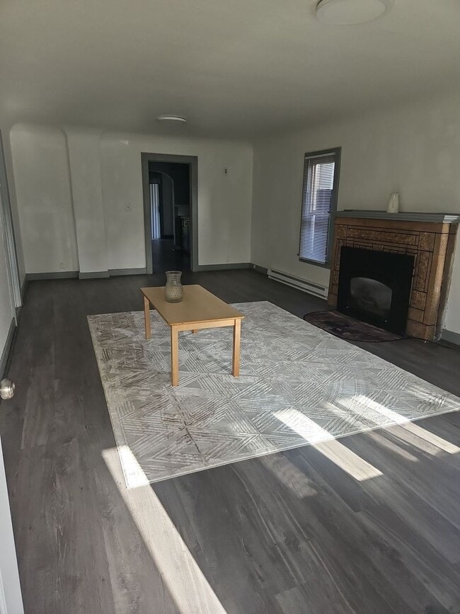 Building Photo - 2ba 1ba with Garage