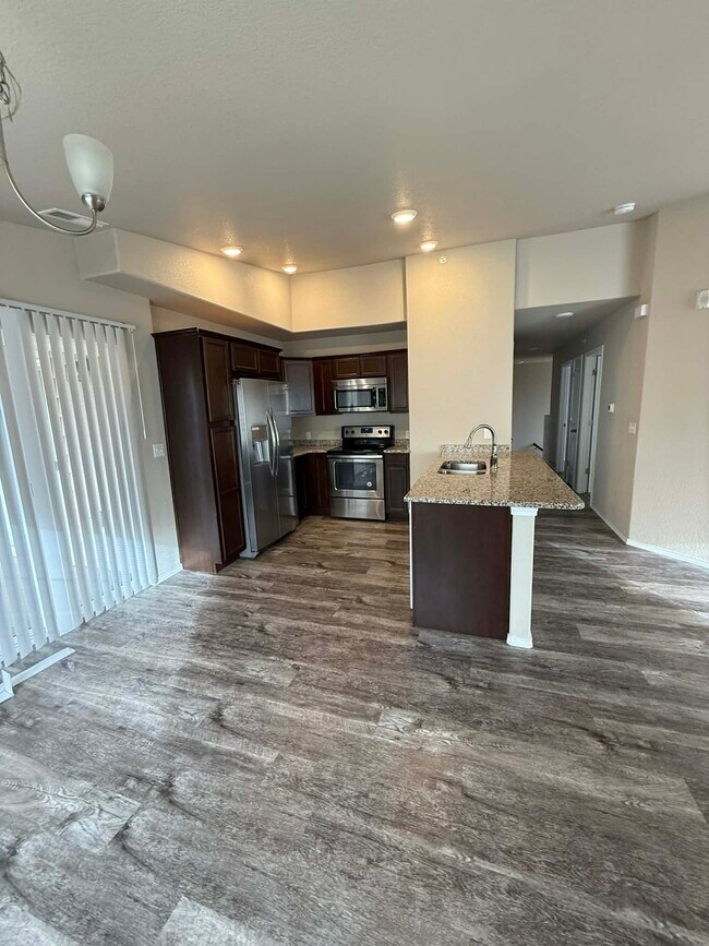 Building Photo - 1745 Flintshire St