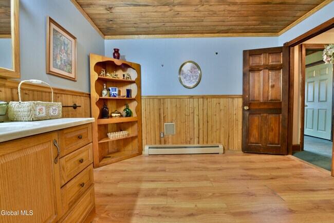 Building Photo - 467 Co Rd 75