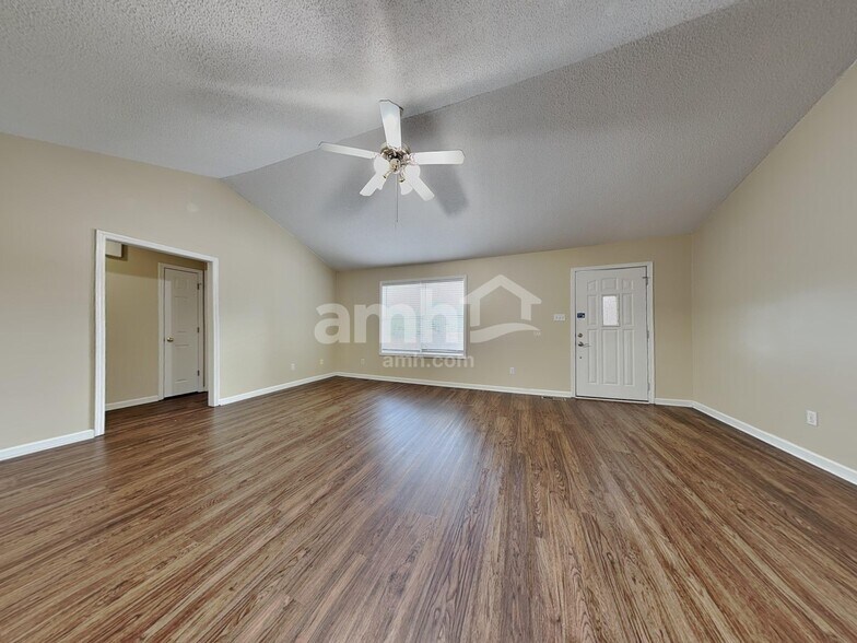 Building Photo - 7708 Cody Ln