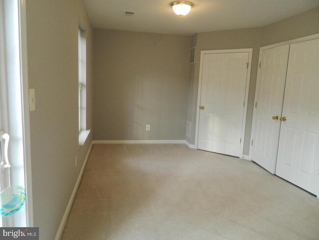 Building Photo - 7574 Great Swan Ct